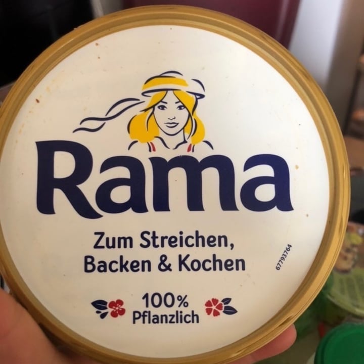 photo of Rama Zum Streichen, Backen & Kochen 100% Pflanzlich shared by @lecg on  26 May 2020 - review