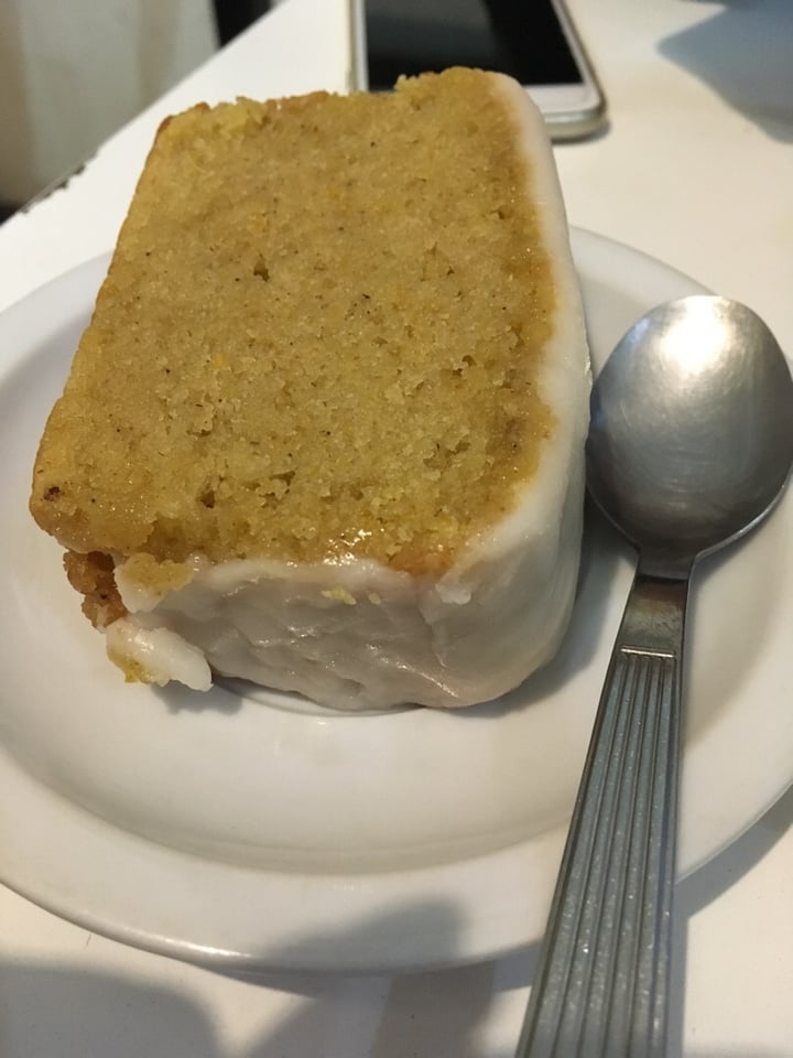 review photo of Loving Hut Microcentro Budín de zanahoria shared by @nicolastik on 20 Aug 2019 - review