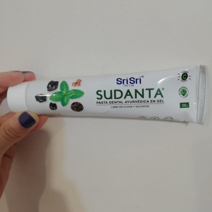 photo of SriSri Tattva Pasta Dental Ayurvédica Sudanta en Gel shared by @nanaesquivel on  20 Nov 2020 - review