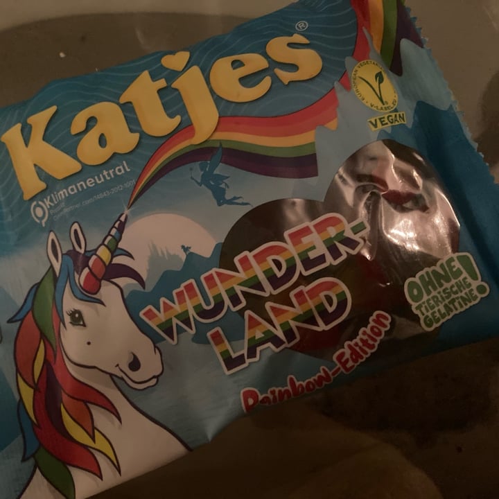 review photo of Katjes Wunderland Rainbow Edition shared by @tinepepino on 28 Mar 2022 - review