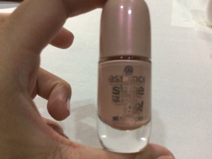 photo of Essence Cosmetics Essence shine last and go shared by @finjayinreinhard on  16 Mar 2022 - review