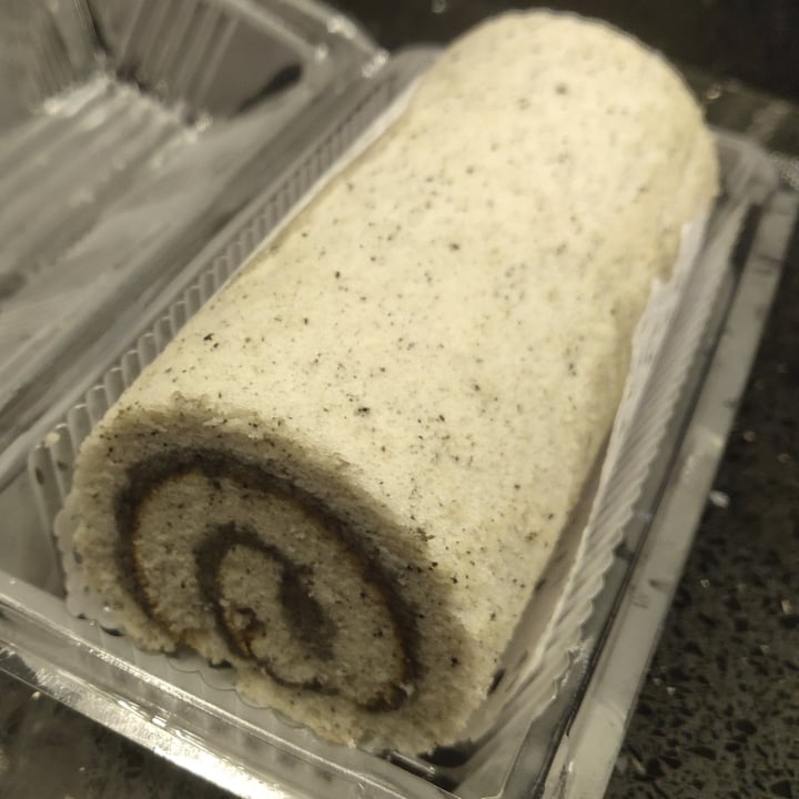photo of M Bakery Black Sesame Swiss Roll shared by @amazinganne on  07 Oct 2020 - review