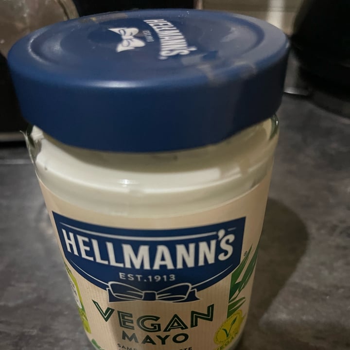 photo of Hellmann’s Hellman’s Vegan Mayonnaise shared by @el71 on  18 Jan 2022 - review