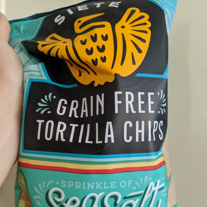 photo of Siete Family Foods Grain Free Tortilla Chips Sprinkle of Sea Salt shared by @juliarileyfarm on  27 Feb 2021 - review