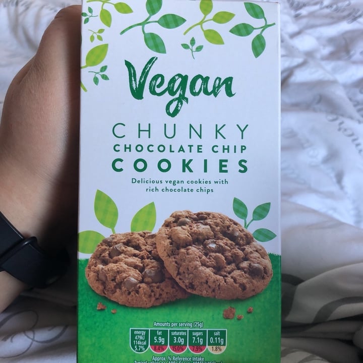 review photo of ALDI Vegan chunky chocolate chip cookies shared by @brionygoy on 15 Jan 2020 - review