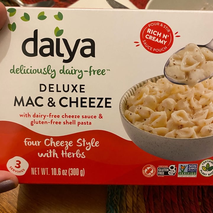 photo of Daiya mac and cheeze shared by @mafrm on  04 Oct 2022 - review