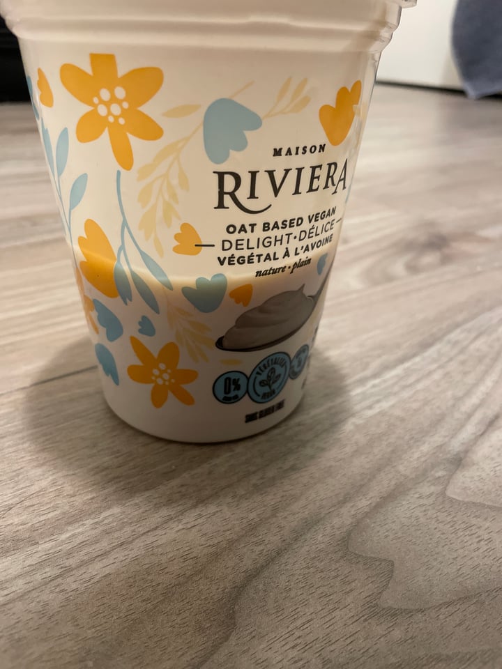 photo of Maison Riviera Oat yogurt shared by @oatboy22 on  23 Apr 2022 - review