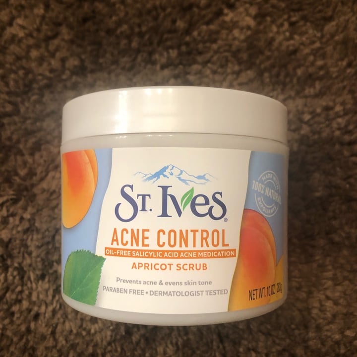 photo of St. Ives Apricot scrub shared by @kaorytobias on  11 Jan 2022 - review