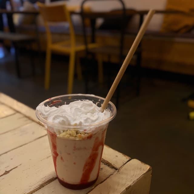 菜肴“strawberry milk shake”的照片