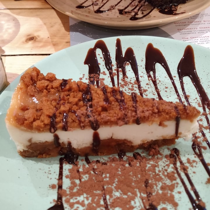 review photo of Purezza Salted Caramel Cheesecake shared by @cvan on 19 Oct 2020 - review