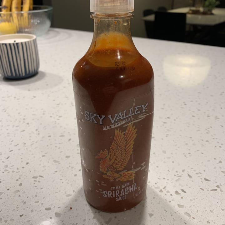 review photo of Sky Valley Sriracha sauce shared by @aliciaveganrose on 11 Feb 2021 - review