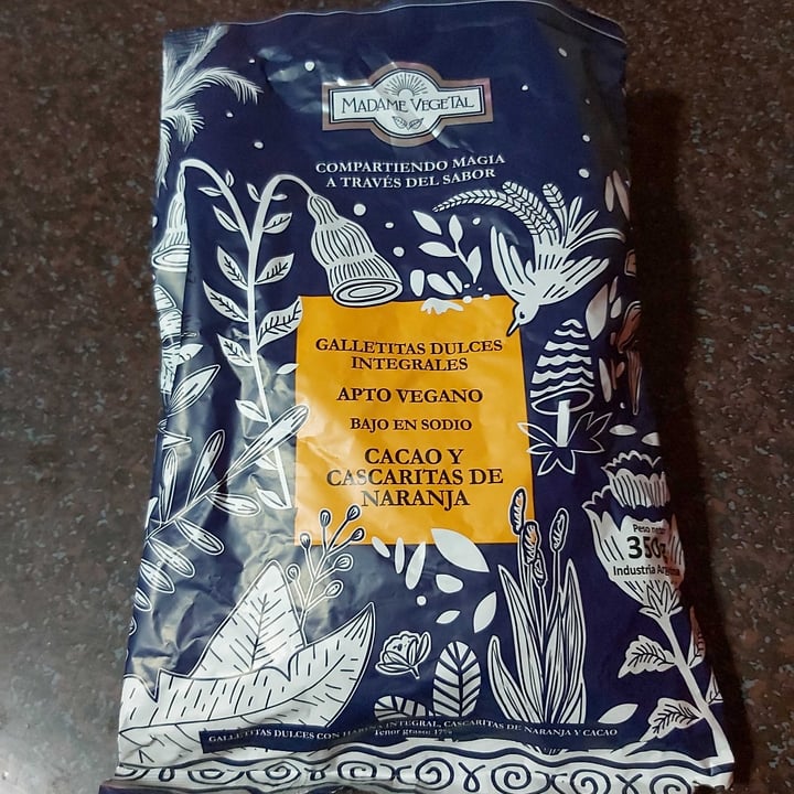 photo of Madame Vegetal Galletitas dulces integrales de cacao y cascaritas de naranja shared by @guada11 on  29 May 2022 - review