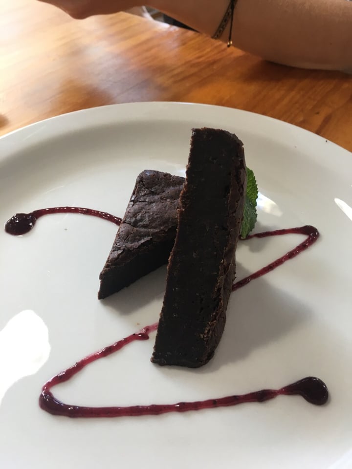 photo of Brownies & downieS Vegan Brownie shared by @baliveganguide on  15 May 2019 - review