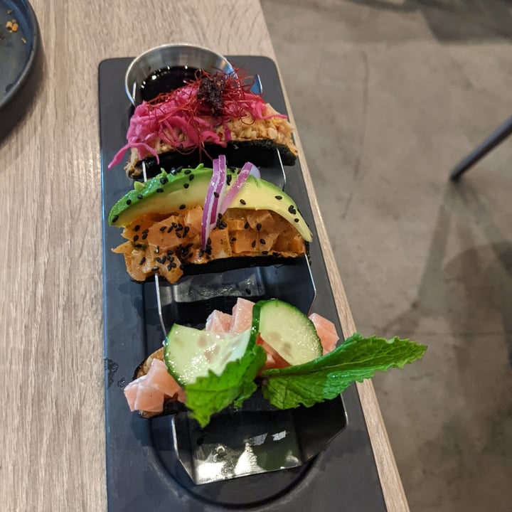 photo of Beyond Sushi (W 37th Street) Nori Taco Sampler shared by @kimibun on  24 May 2022 - review