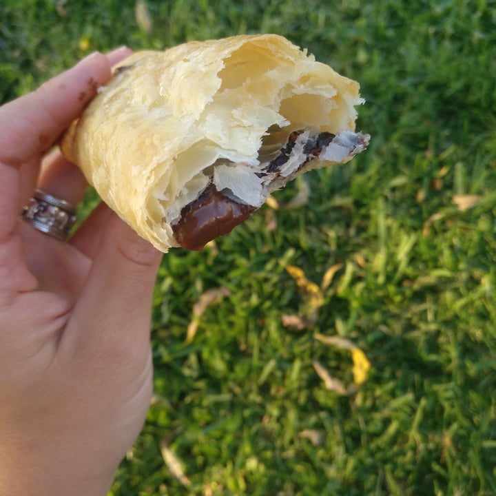 photo of Chupipostres Napolitana con chocolate shared by @vegetalesalrescate on  13 Apr 2021 - review