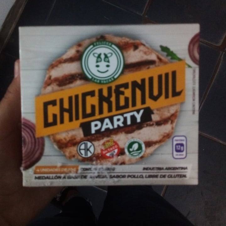 photo of Felices Las Vacas Chickenvil Party shared by @maiavidela on  28 Apr 2022 - review