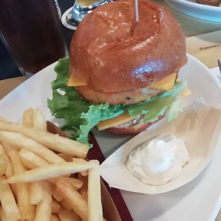photo of Big Ben Pub Hamburger "Las vegan" shared by @andromeda13 on  09 Aug 2022 - review