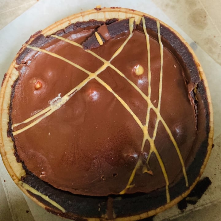 photo of Filosophy Pastry and Espresso Bar peanut butter chocolate cake shared by @alternativevegan on  17 Oct 2022 - review