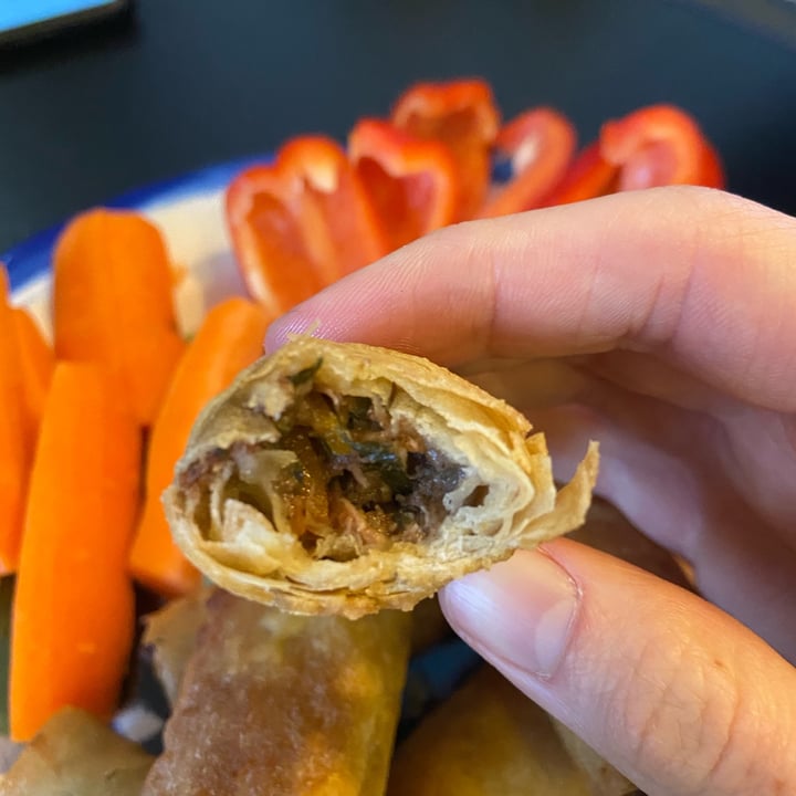 photo of Plantlife: Waitrose & partners No Duck Spring Rolls shared by @yourlocalvegan on  24 Dec 2021 - review