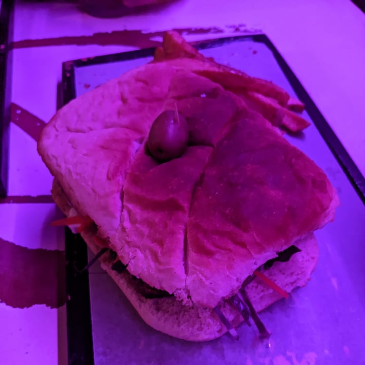 review photo of APOLO Bar Multiespacio Choripán vegano shared by @cardolina on 28 Oct 2022 - review