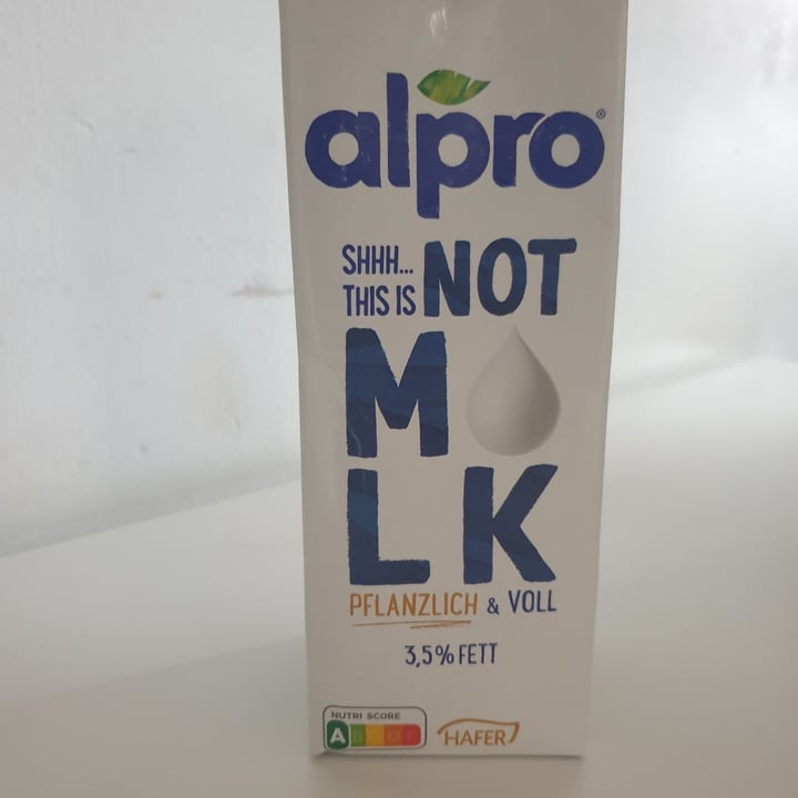 photo of Alpro This is not milk 3,5% Fett shared by @shika on  02 Aug 2021 - review