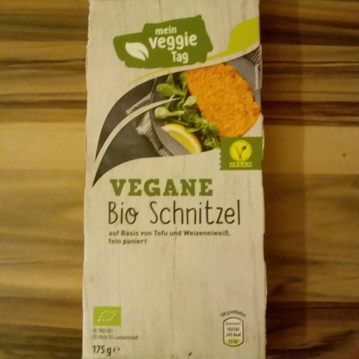 photo of Mein Veggie Tag Bio Schnitzel shared by @ultraviolett20 on  30 Dec 2021 - review