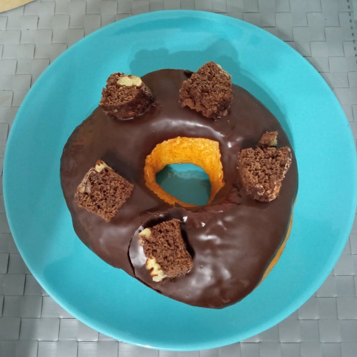 photo of VegAmazing Doughnuts Donut de chocolate con brownie shared by @susansublime on  05 Dec 2020 - review