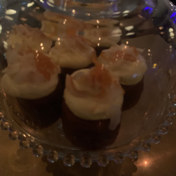 photo of Lily's Restaurant Cakes shared by @sashastardust on  28 Aug 2020 - review