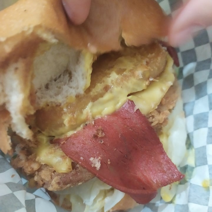 photo of THUNDER VEGAN FOOD Thunder Burger shared by @cristyglez on  19 Nov 2020 - review