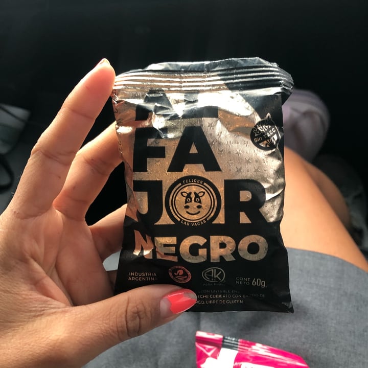 photo of Felices Las Vacas Alfajor negro sin tacc shared by @morenopriscila05 on  05 Apr 2022 - review