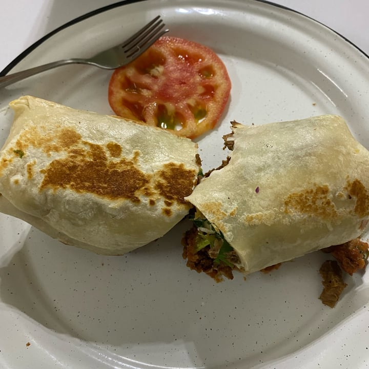 photo of Gastronomía Nueve y 45 burrito de bistec shared by @mafrm on  18 Sep 2022 - review