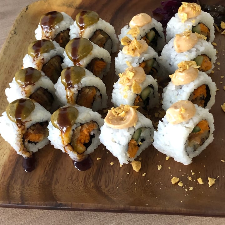 photo of Comeco Foods Mushroom Chilli Sushi shared by @sydneyvegman on  05 Jul 2020 - review