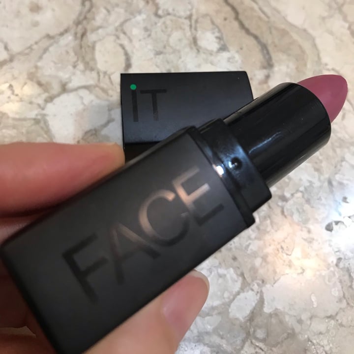 photo of Face it Batom Matte. Cor: Crush shared by @euvivoparacomer on  06 Jul 2021 - review