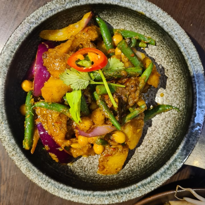 photo of Suissi Vegan Asian Kitchen Rendang with lion mane mushroom shared by @libbymw on  03 Mar 2022 - review