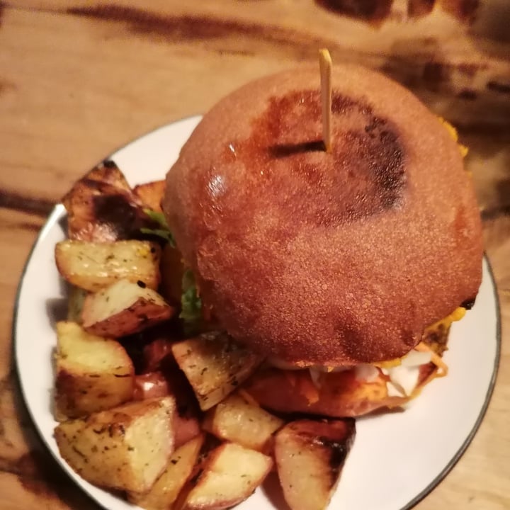 photo of Vegan Wraps Hamburguesa de falafel shared by @veganferdi on  21 Dec 2022 - review