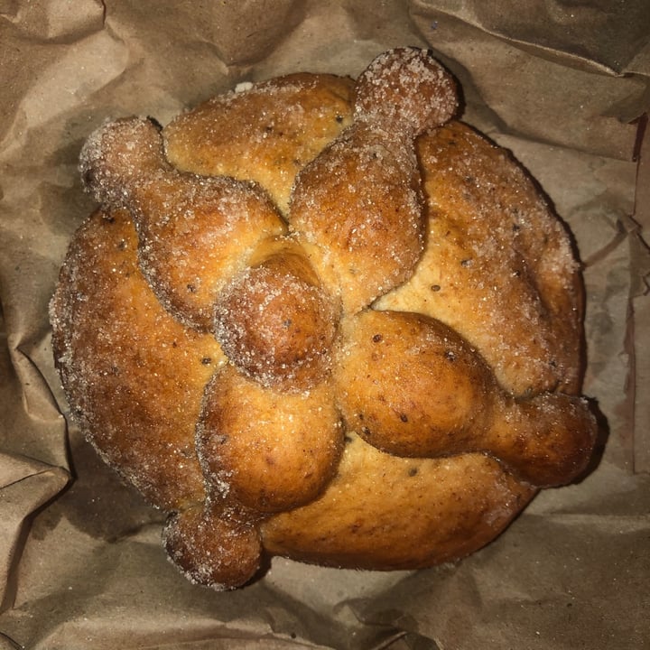 photo of Nadis Go Vegan Pan de muerto shared by @valeriarse on  07 Oct 2020 - review