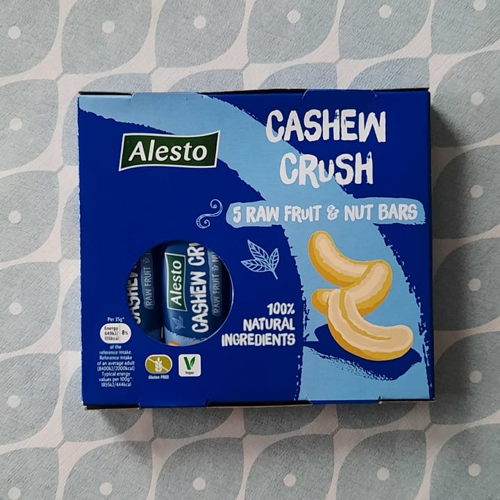 photo of Alesto Cashew Crush Raw Fruit & Nut Bar shared by @heatherlouise on  29 Nov 2020 - review