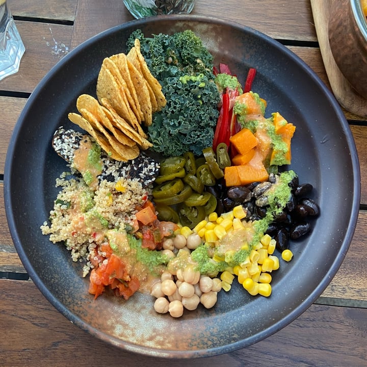 photo of Privé Asian Civilisations Museum Mad-For-Mexican Salad shared by @elliott96 on  03 Mar 2021 - review