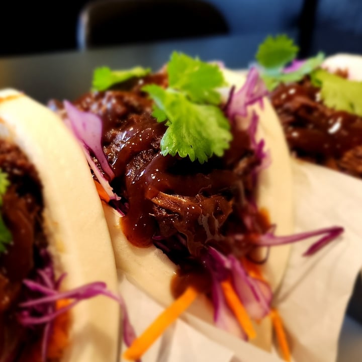 photo of Vegan Plate Jack Buns shared by @mikekenn on  13 Dec 2022 - review