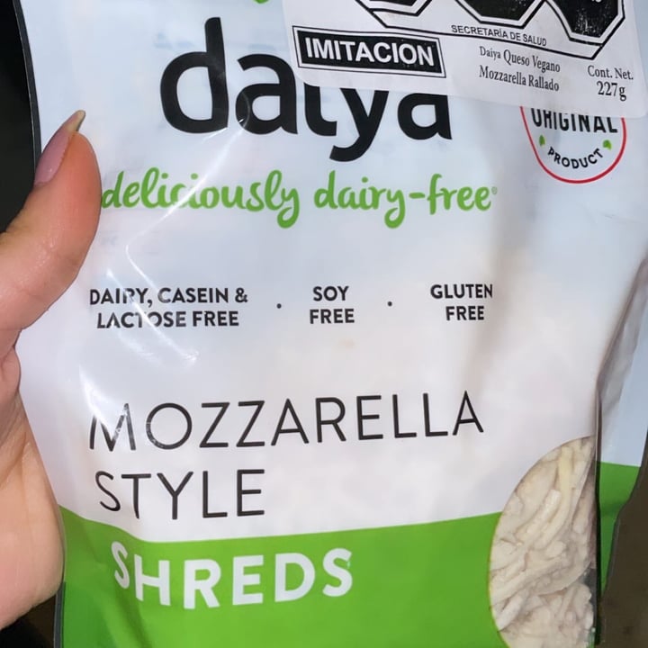 photo of Daiya Mozzarella Style Shreds shared by @beckiesveggies on  12 Jan 2022 - review