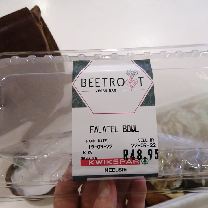 review photo of Kwikspar - Neelsie Falafel Bowl shared by @thekeenbean on 21 Sep 2022 - review