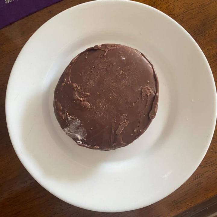 photo of Panadería Rocks Alfajor shared by @rasvegan on  03 Apr 2021 - review