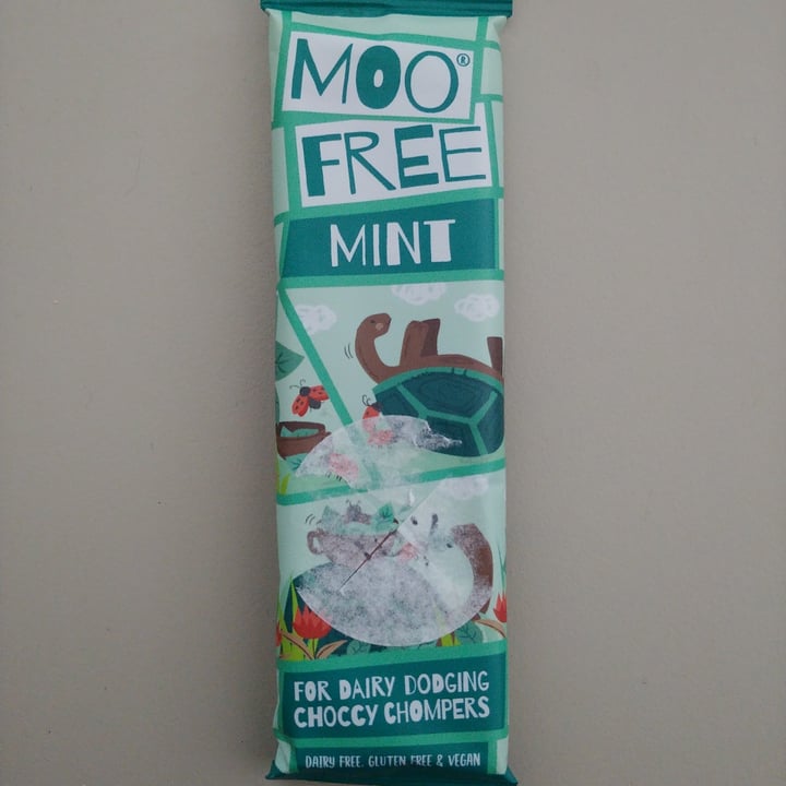 photo of Moo Free Mint Chocolate Bar shared by @alandestraya on  02 Nov 2022 - review