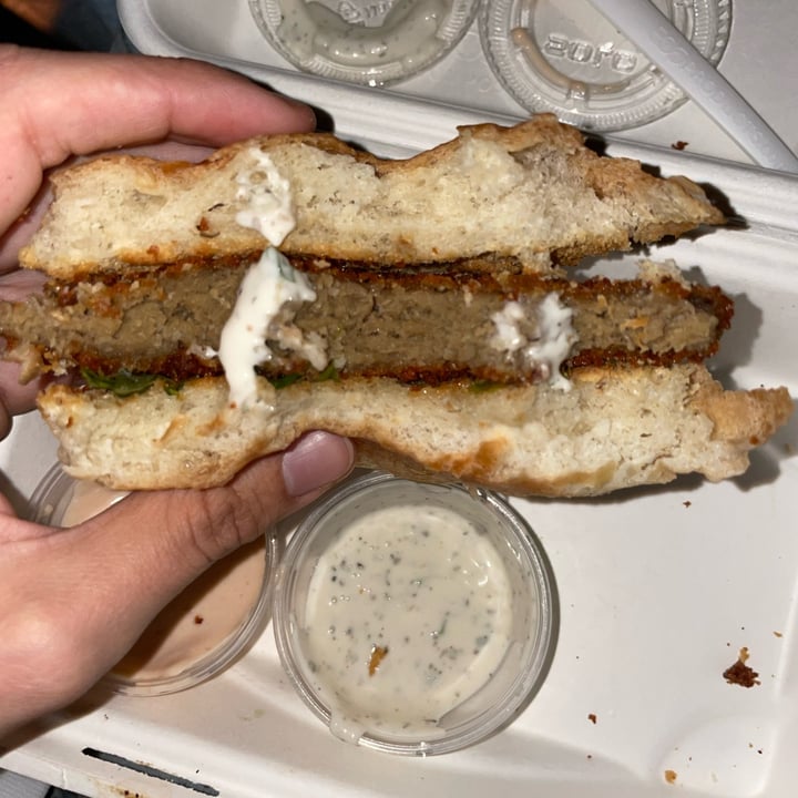 photo of Cleveland Vegan Fried chicken sandwich shared by @mariajamison on  23 Jan 2022 - review