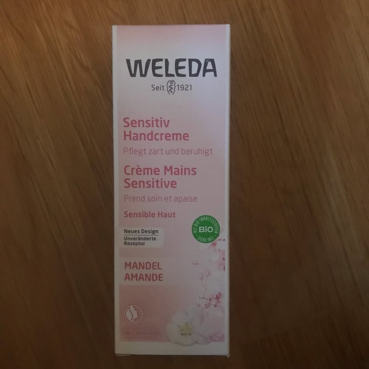 photo of Weleda Almond Hand Creme shared by @liviaslunch on  03 Jul 2022 - review