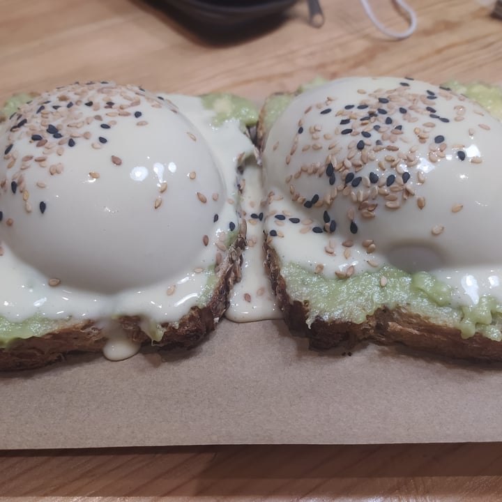 review photo of Frutas Prohibidas Huevos Venedict shared by @teysis on 14 Nov 2021 - review