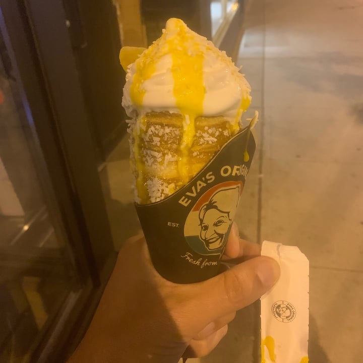 photo of Eva's Original Chimneys Mango coconut shared by @xdarrenx on  15 Sep 2020 - review