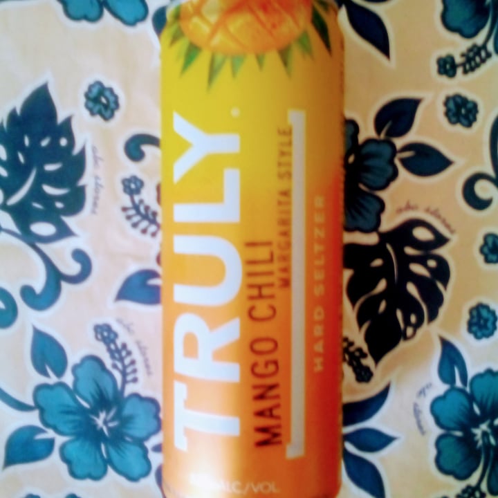 review photo of Truly Mango Chile Hard Seltzer shared by @feelideal on 22 Nov 2022 - review