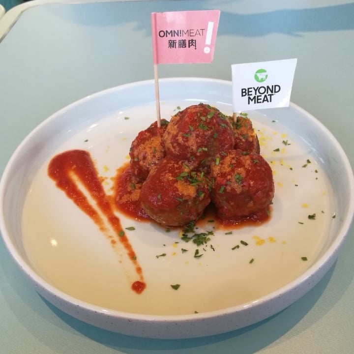 photo of Green Common Singapore Meatless meatballs shared by @akanksha-r on  04 Sep 2021 - review