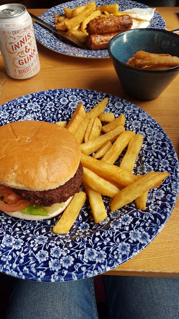 photo of The Running Horse - Wetherspoons Vegan Burger shared by @kat08 on  29 Dec 2019 - review